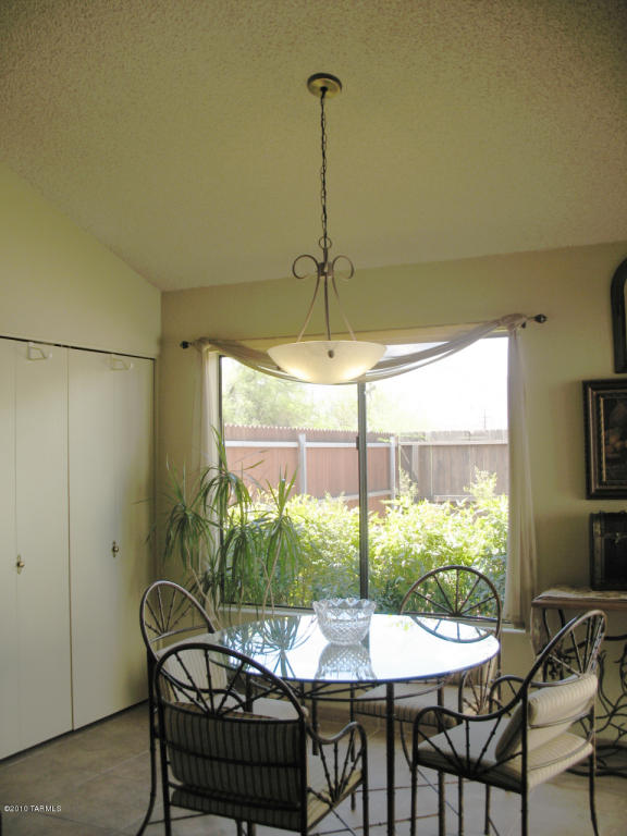 7511 E Beach Dr, Tucson, AZ 85715 photo 16