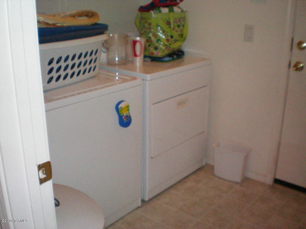 9961 E Apache Rain Dr, Tucson, AZ 85748 photo 13