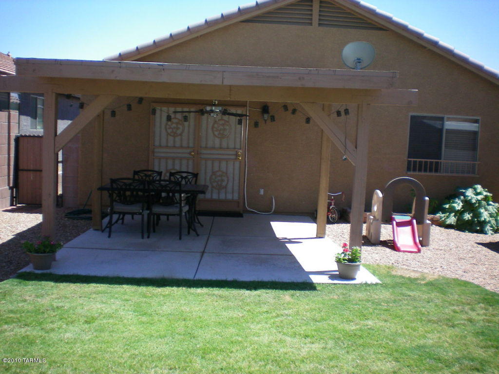 9961 E Apache Rain Dr, Tucson, AZ 85748 photo 10