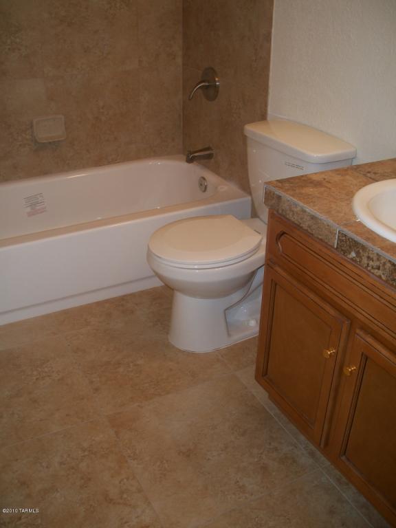 1109 E Macarthur St, Tucson, AZ 85714 photo 8