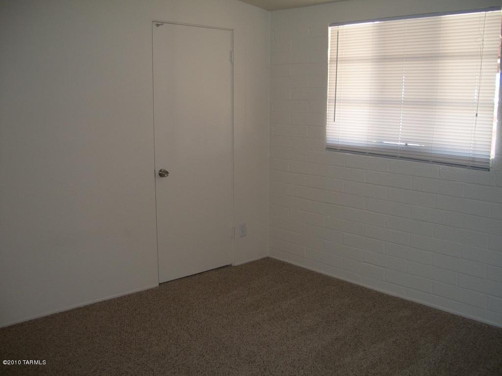 1109 E Macarthur St, Tucson, AZ 85714 photo 10