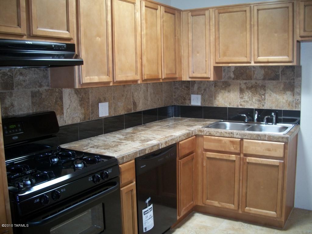1109 E Macarthur St, Tucson, AZ 85714 photo 1