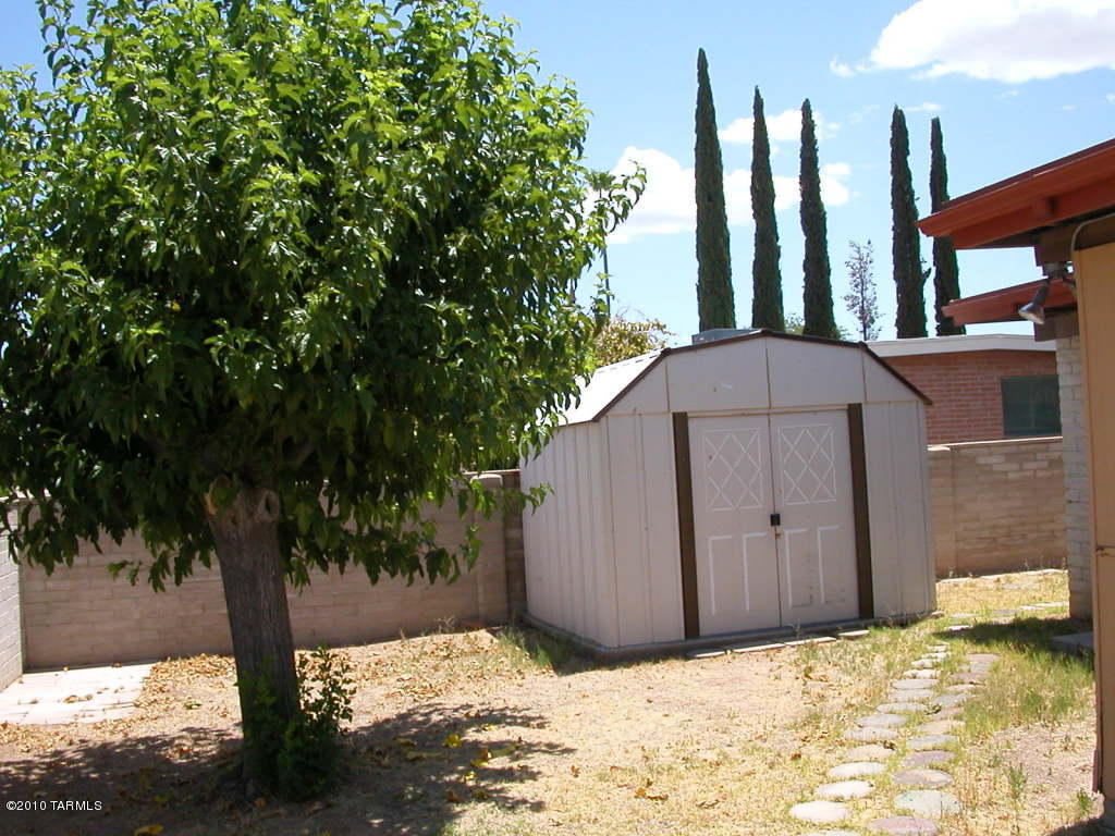 7331 E 33rd St, Tucson, AZ 85710 photo 4