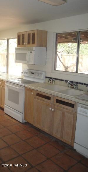 8755 E Bears Path, Tucson, AZ 85749 photo 5