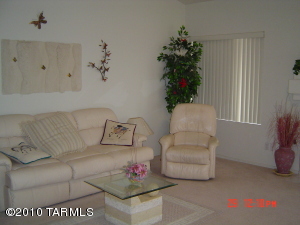 9910 E Sandshell Ct, Tucson, AZ 85748 photo 2