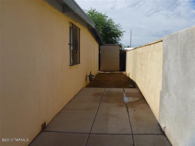 1128 E Garden Loop, Tucson, AZ 85706 photo 15