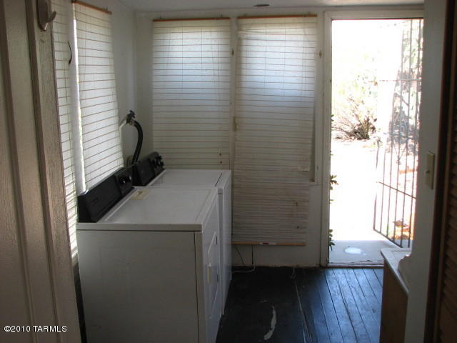 2115 E Helen, Tucson, AZ 85719 photo 10