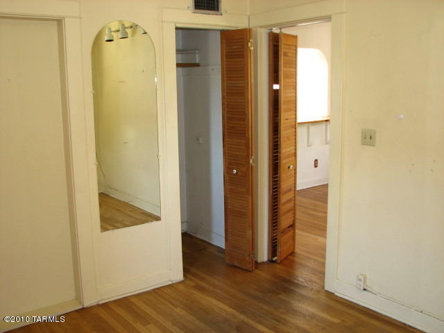 2115 E Helen, Tucson, AZ 85719 photo 5
