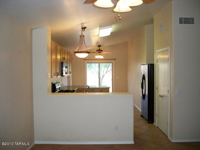 7737 S Precious Opal, Tucson, AZ 85747 photo 2