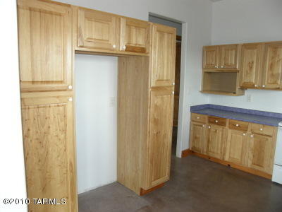 2391 E Gingerbread, Benson, AZ 85602 photo 9
