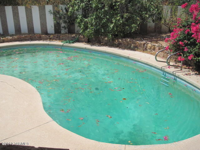 7442 E 20th St S, Tucson, AZ 85710 photo 2