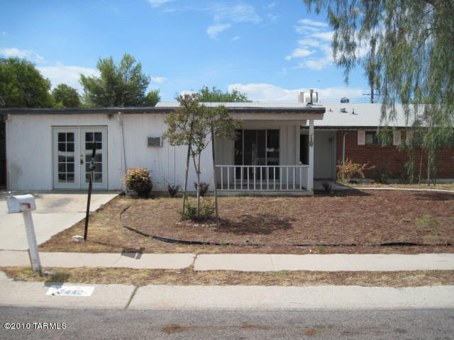 7442 E 20th St S, Tucson, AZ 85710 photo 1