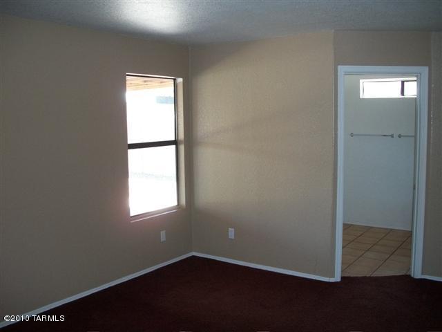 1561 W Bagpipe, Tucson, AZ 85746 photo 11