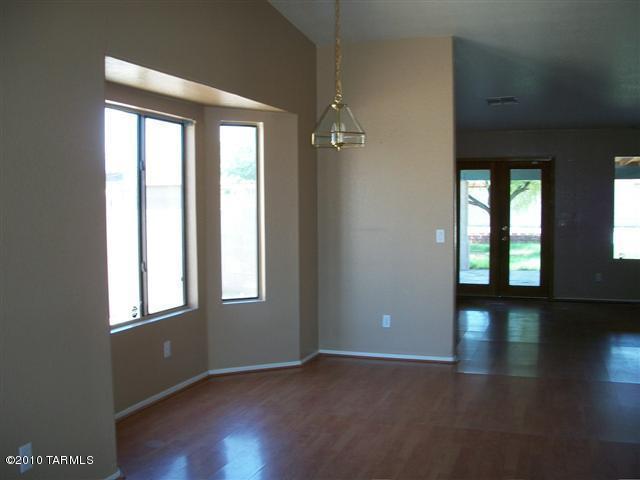 1561 W Bagpipe, Tucson, AZ 85746 photo 4