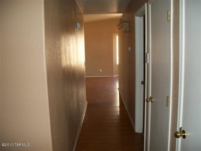 1561 W Bagpipe, Tucson, AZ 85746 photo 10
