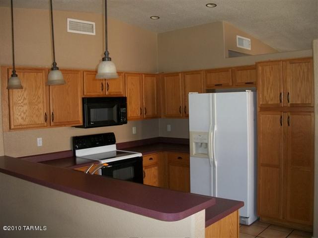 1561 W Bagpipe, Tucson, AZ 85746 photo 7