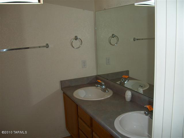 1561 W Bagpipe, Tucson, AZ 85746 photo 19