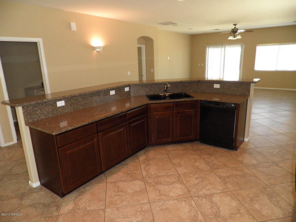 12640 E Nona Ln, Vail, AZ 85641 photo 3