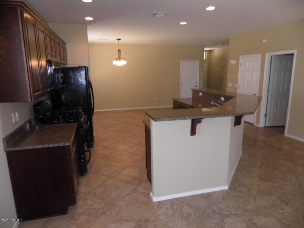 12640 E Nona Ln, Vail, AZ 85641 photo 5