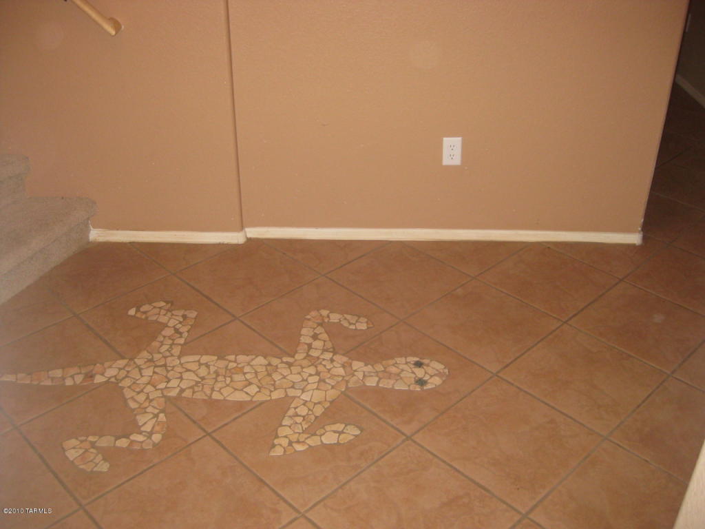 7913 S Sentinal Stone, Tucson, AZ 85756 photo 4