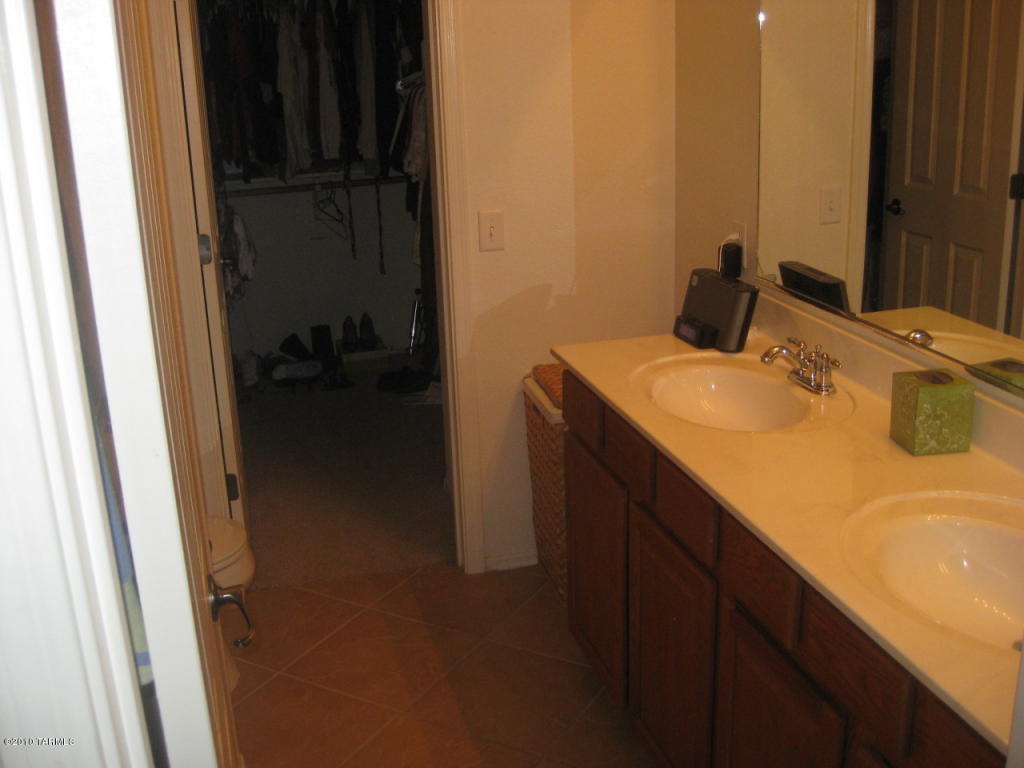 7913 S Sentinal Stone, Tucson, AZ 85756 photo 12