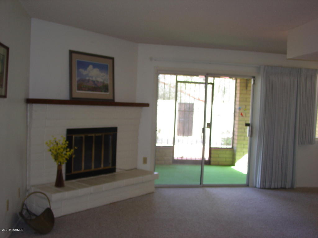 7555 Edison St, Tucson, AZ 85715 photo 3