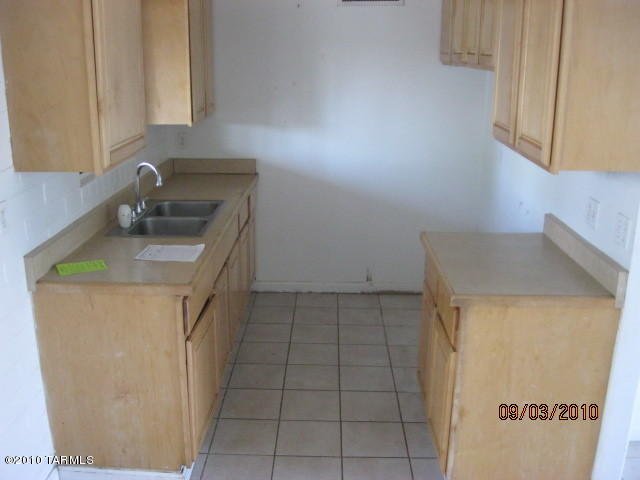 3654 E Shepherd Pl, Tucson, AZ 85713 photo 3