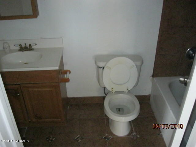 3654 E Shepherd Pl, Tucson, AZ 85713 photo 6