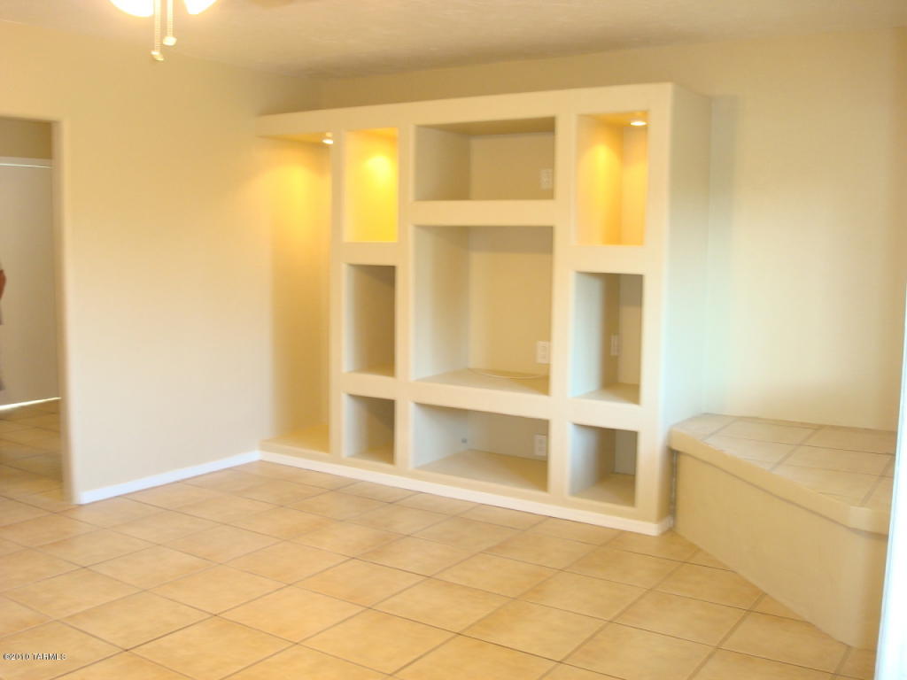 3173 E 23rd St, Tucson, AZ 85713 photo 3