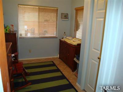 1371 E Mountain Pl, Tucson, AZ 85719 photo 5