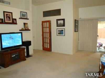 1371 E Mountain Pl, Tucson, AZ 85719 photo 4