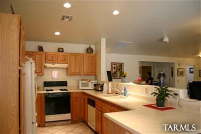1371 E Mountain Pl, Tucson, AZ 85719 photo 16