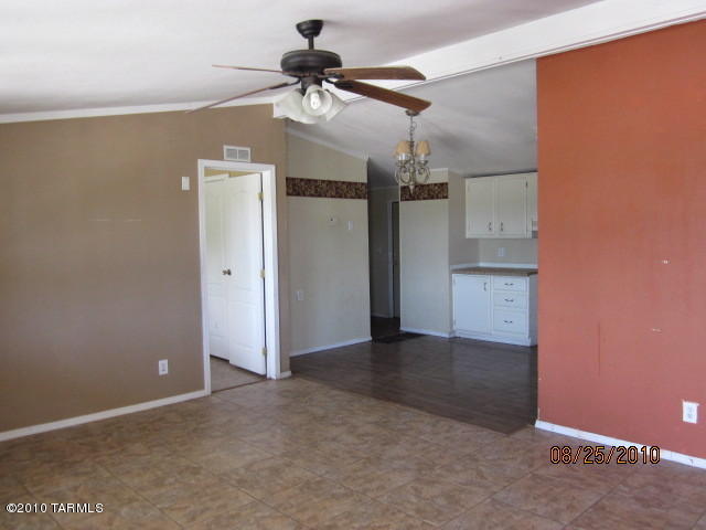 937 E Trinity Ter, Tucson, AZ 85756 photo 4