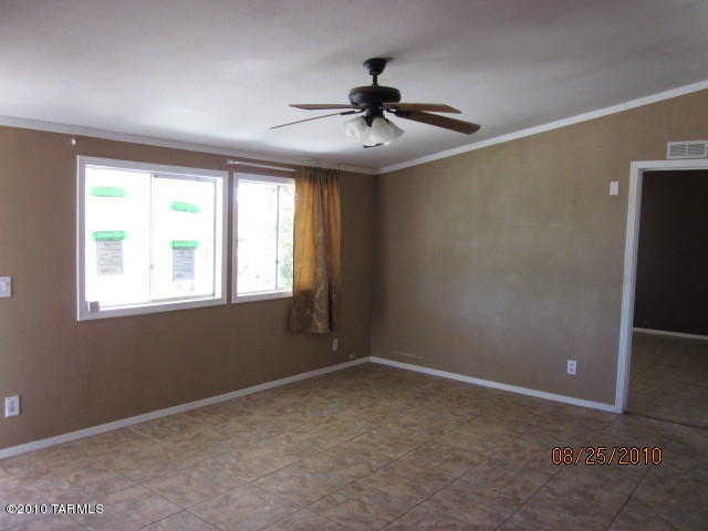 937 E Trinity Ter, Tucson, AZ 85756 photo 13