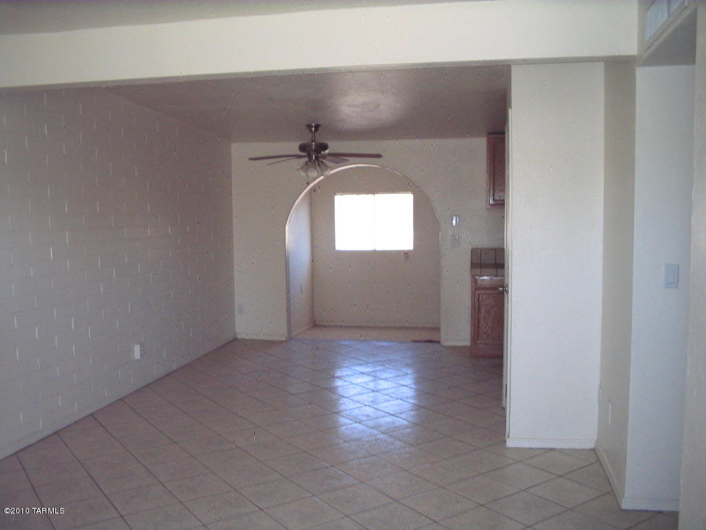  204 W Finedale S, Tucson, AZ 85706 photo 3