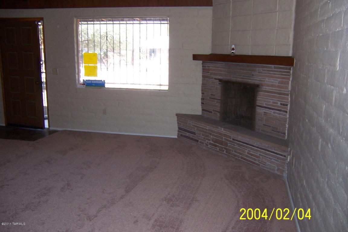 5542 E Spg, Tucson, AZ 85712 photo 3