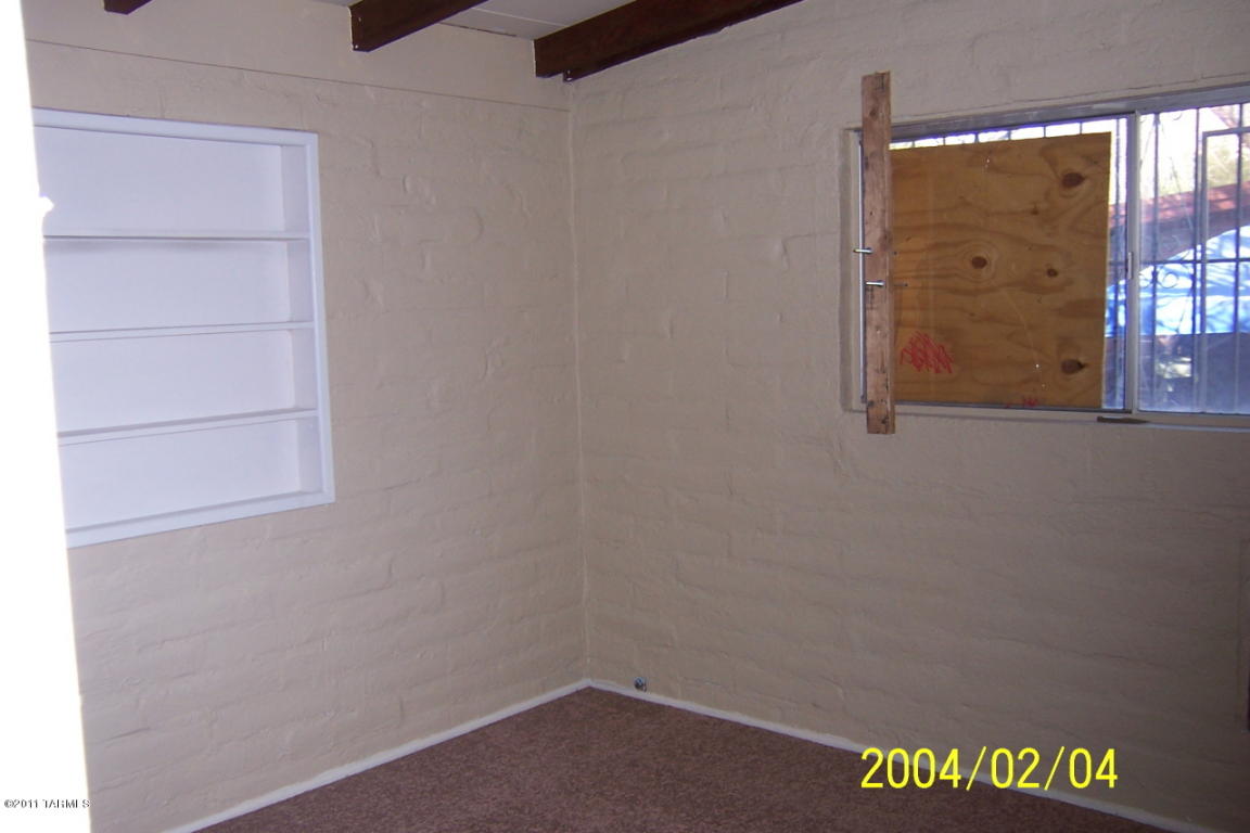 5542 E Spg, Tucson, AZ 85712 photo 7