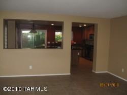 4232 E Babbling Brook Dr, Tucson, AZ 85712 photo 2