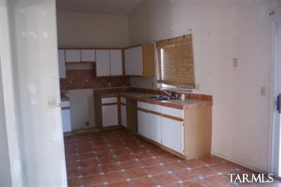 8845 E Fruit Tree Dr, Tucson, AZ 85730 photo 2