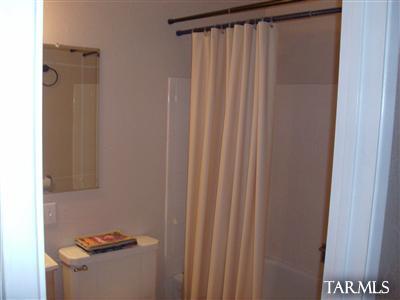 8433 Eli St, Tucson, AZ 85710 photo 4