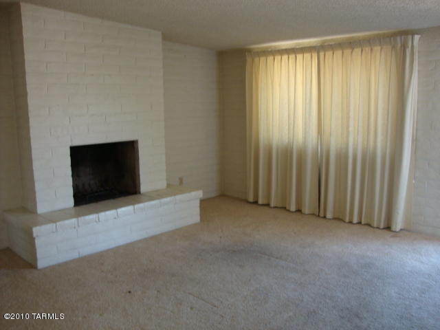210 E Hyde St, Tucson, AZ 85704 photo 5