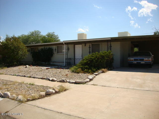 210 E Hyde St, Tucson, AZ 85704 photo 1