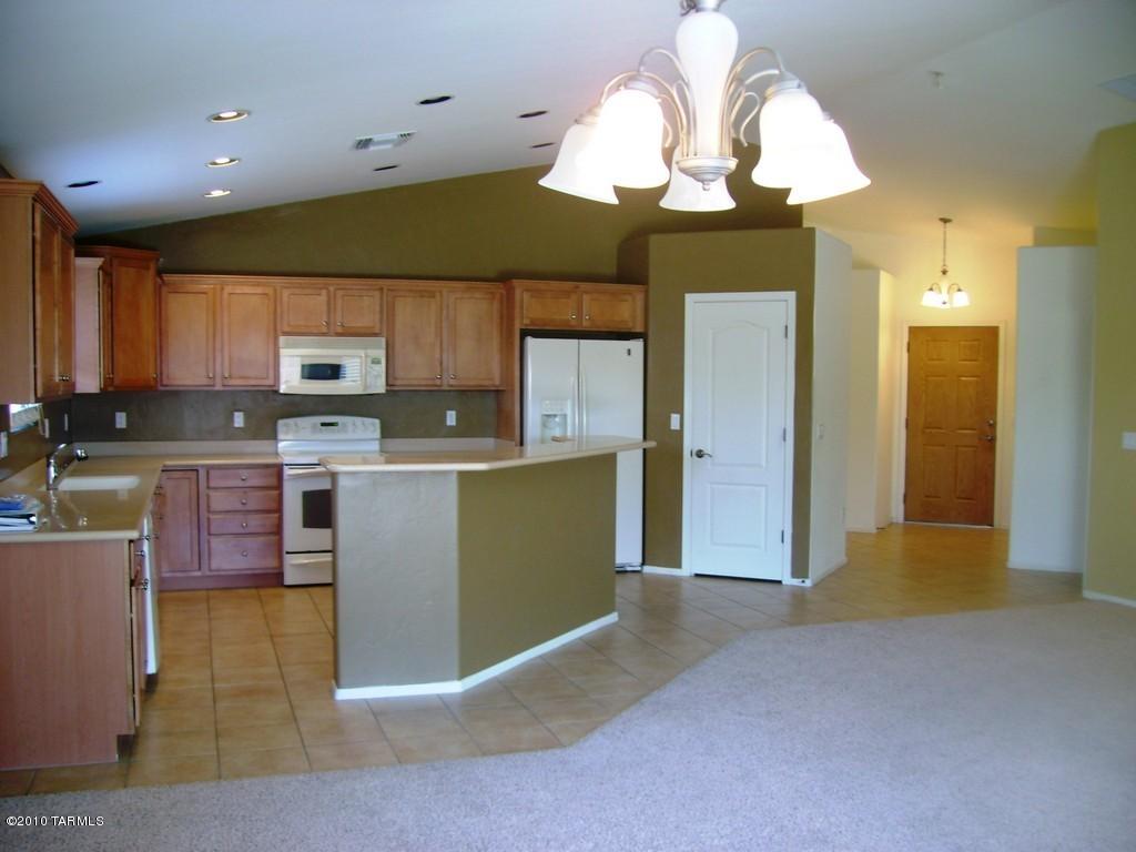 6602 E Splendid Ln, Tucson, AZ 85756 photo 3