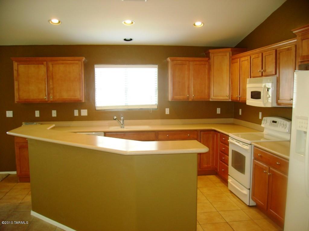 6602 E Splendid Ln, Tucson, AZ 85756 photo 4