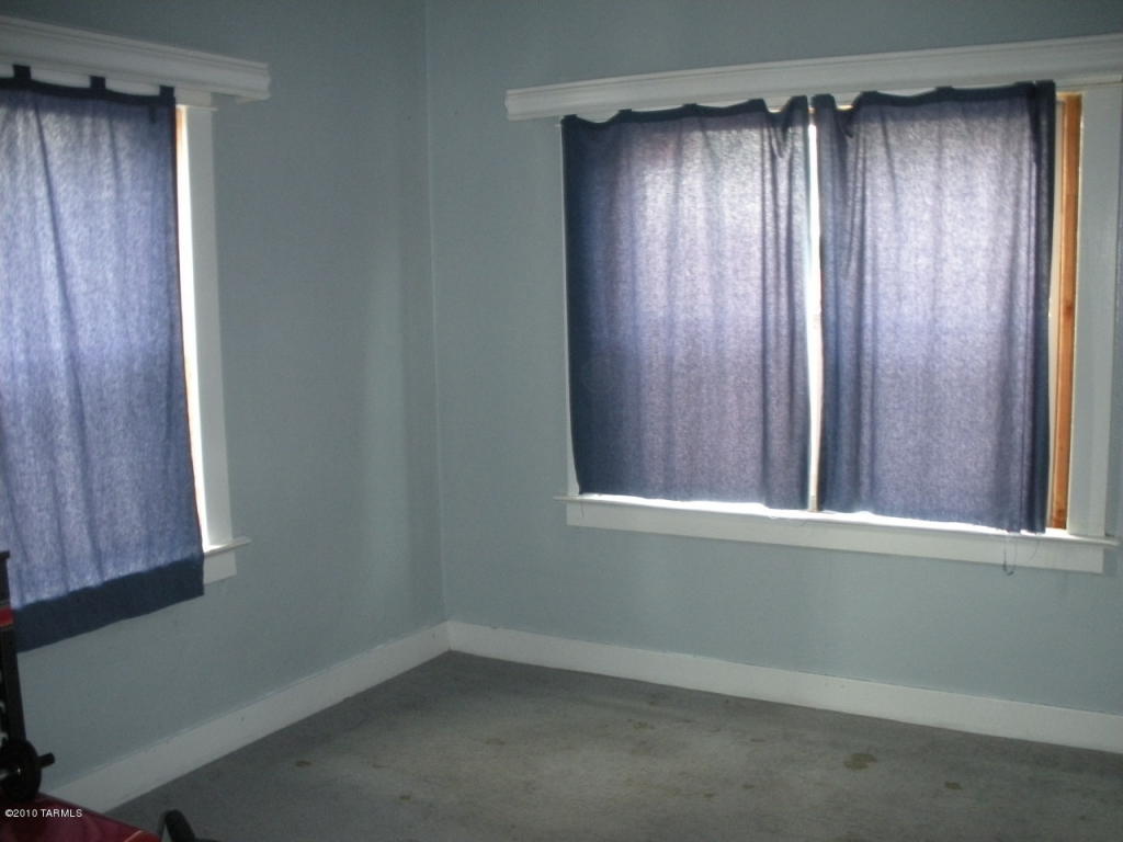 821 E 10th St N, Tucson, AZ 85719 photo 7