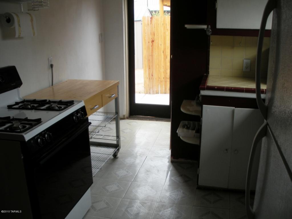 821 E 10th St N, Tucson, AZ 85719 photo 9