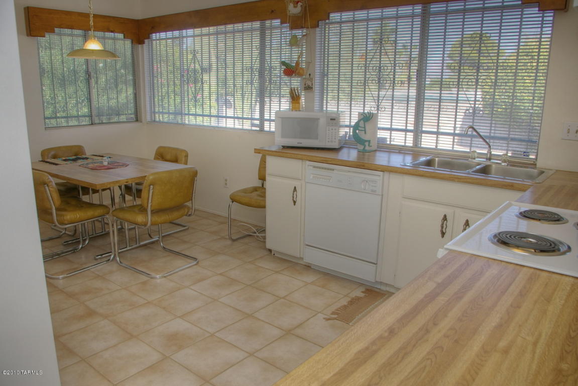 9241 E 8th St, Tucson, AZ 85710 photo 11