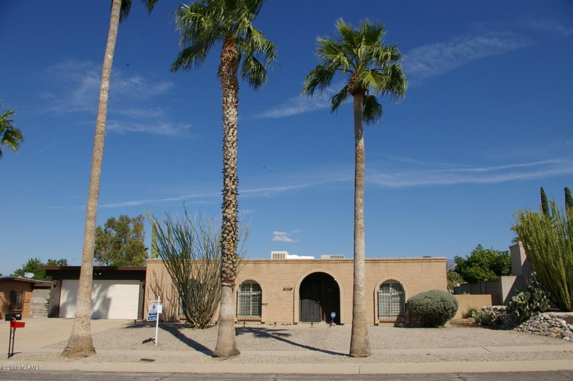 9241 E 8th St, Tucson, AZ 85710 photo 2