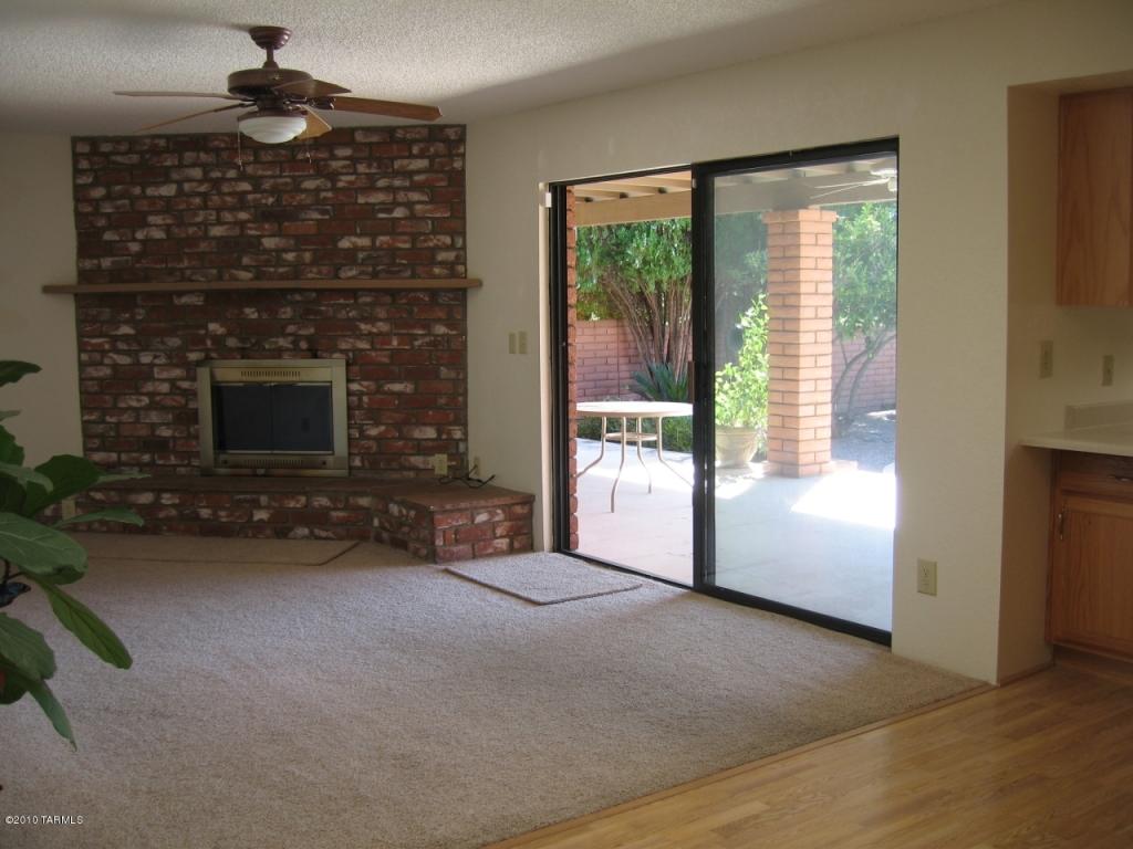 9030 E Saddleback Dr, Tucson, AZ 85749 photo 3