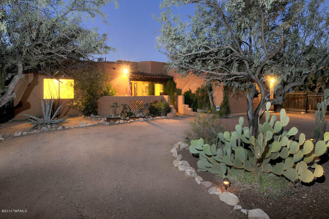 1352 E King Rd, Tucson, AZ 85719 photo 3